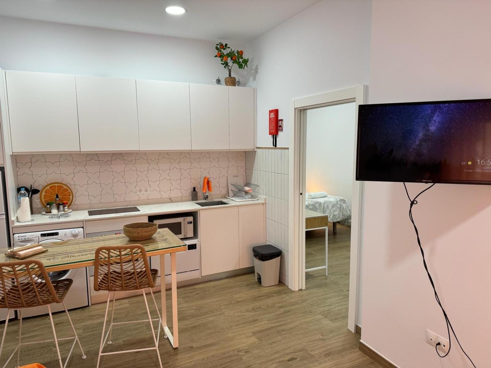 Alhaurín de la Torre Orange Suite By Alhaurin Loft City Center מראה חיצוני תמונה