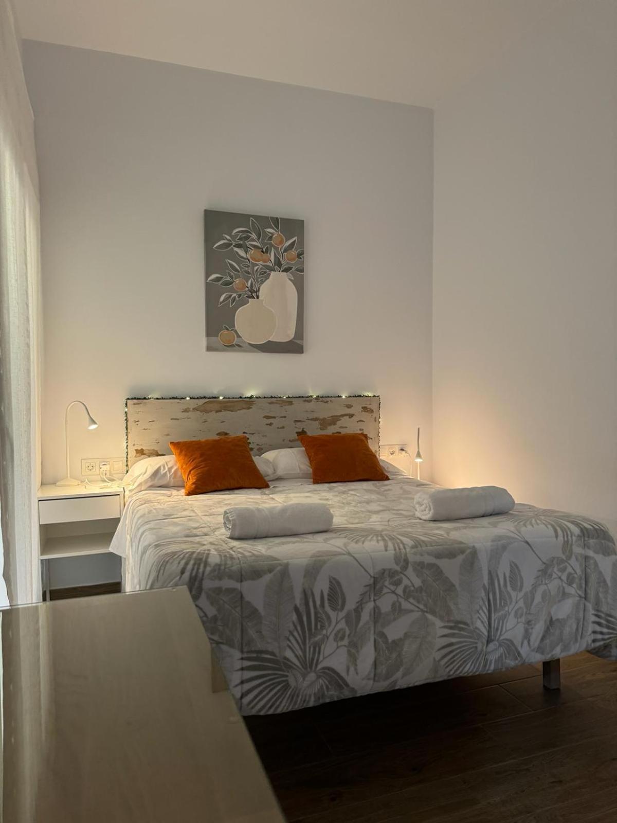 Alhaurín de la Torre Orange Suite By Alhaurin Loft City Center מראה חיצוני תמונה
