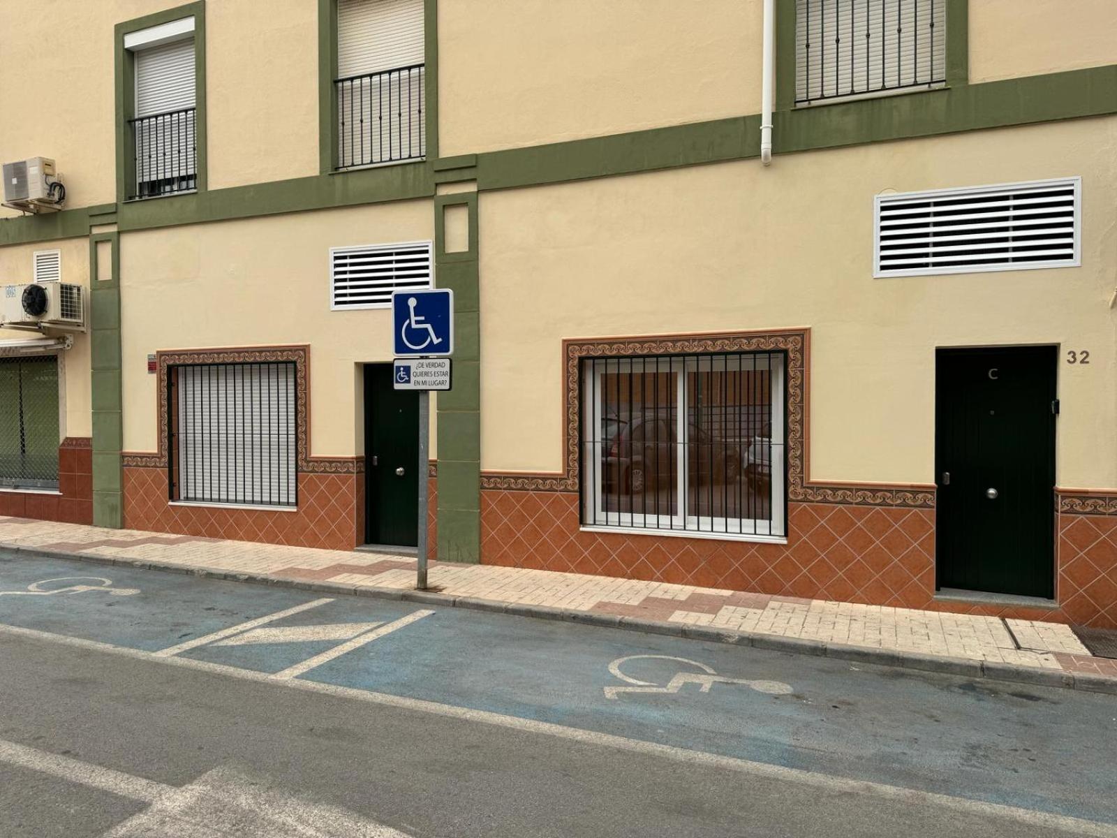 Alhaurín de la Torre Orange Suite By Alhaurin Loft City Center מראה חיצוני תמונה